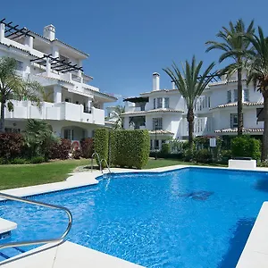 apartment-los-naranjos-marbella.1costadelsol.com/